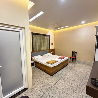 Mumbai, Travel, Religious Tourism Hotel Near Jagannath Mandir