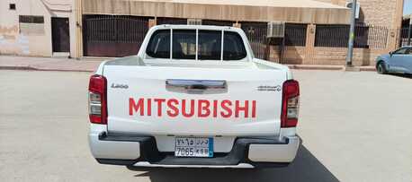 Riyadh, Vehicles, Cars & Trucks , SAR 60000,  Mitsubishi L 200,  2022,  Manual,  122000 KM,  Mitsubishi L200  (Diesel)  ,