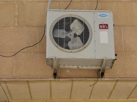 Al Malaz, Air Conditioners, SAR 900,  Split A/C For Sale (Carrier) 18,000 BTU Cool Only, 900 SAR (Slightly Negotiable)