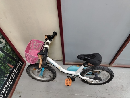 Al Barsha, Bicycles, AED 300,  12in Kids Btwin City Bike In Perfect Condition For Sale
