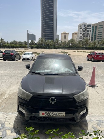 Al Seef, Vehicles, Cars & Trucks , SsangYong Tivoli,  2016,  Automatic,  98000 KM,  SsangYong - Tivoli  For SALE