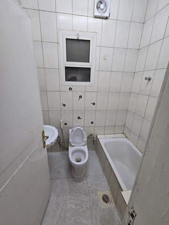 Al Malaz, Rooms for Rent, SAR 3100/month,  2bhk Room Available Furnished