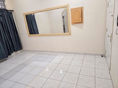 Manama, Apartments, Flats, Houses & Villas, BHD 200/month,  2 BR,  2bhk 200bd With Ac Ewa 30bd Limited Near Police Station Gudabiya