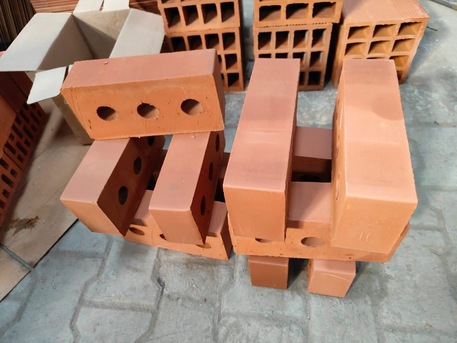 Jaipur, Construction, Exposed Wire Cut Bricks