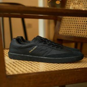 New Delhi, Clothing & Accessories, INR 4999,  Shop Stylish Black Casual Sneakers For Men