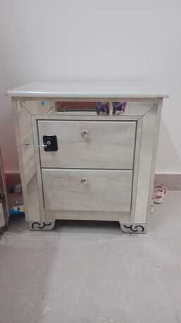 Al Jaradiyah, Household Items, SAR 500,  King Size Bed, Dressing Table, Site Table, Sofa Set.