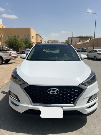 Riyadh, Vehicles, Cars & Trucks , SAR 49500,  Hyundai Tucson,  2019,  Automatic,  200000 KM,  , ,