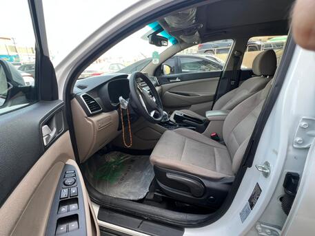 Riyadh, Vehicles, Cars & Trucks , SAR 49500,  Hyundai Tucson,  2019,  Automatic,  200000 KM,  , ,
