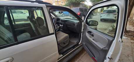 Riyadh, Vehicles, Cars & Trucks , SAR 8000,  TRIALBLAZER, CHEVERLET,  2006,  Automatic,  250000 KM,  Good Condition, 5 Seater