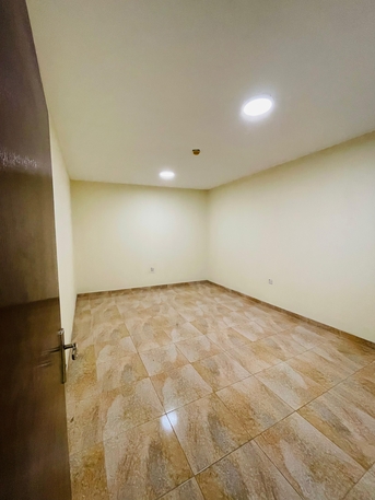 Jubail, Apartments, Flats, Houses & Villas, 2 BR,  2BHK UNFURNISHED APARTMENT AVAILABLE FOR EXECUTIVE BACHELORS