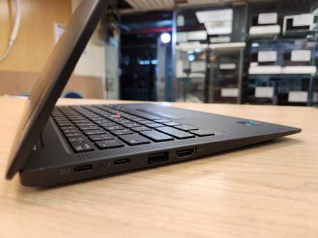 Riyadh, Computers, SAR 2199,  Lenovo X1 Carbon TOUCH I5 11th Gen Ram 32GB SSD 512GB