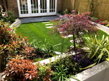 London, Business, Cutting Hedge Landscape Gardening