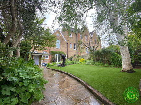 London, Business, Cutting Hedge Landscape Gardening