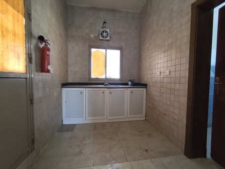 Busaiteen, Apartments, Flats, Houses & Villas, BHD 130/year,  1 BR,  Busaiteen:- Rooftop Studio Flat On Rent With Unlimited Ewa..