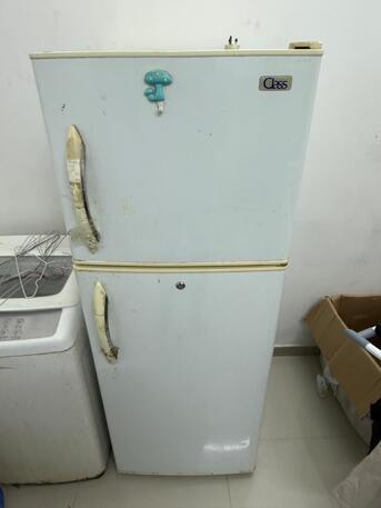Al Wizarat, Household Items, SAR 900,  Household Items For Sale (Fridge, Washing Machine,Cupboard)