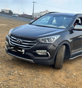 Jeddah, Vehicles, Cars & Trucks , SAR 44000,  Hyundai Santa Fe,  2016,  Automatic,  253000 KM,