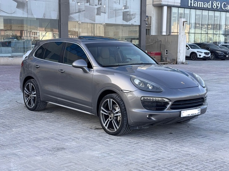 Manama, Vehicles, Cars & Trucks , BHD 3200,  Porsche Cayenne S,  2012,  Automatic,  177500 KM,    (Grey)