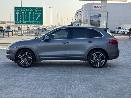 Manama, Vehicles, Cars & Trucks , BHD 3200,  Porsche Cayenne S,  2012,  Automatic,  177500 KM,    (Grey)