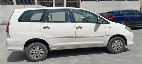 Manama, Vehicles, Cars & Trucks , BHD 2100,  Toyota Innova,  2010,  Automatic,  335000 KM,  Excellent Running Condition - Urgent Sale !!
