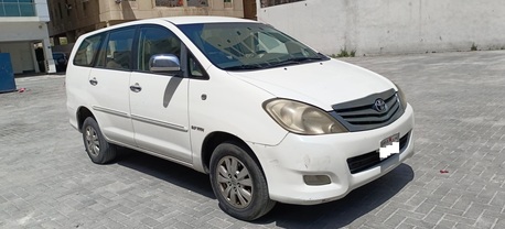Manama, Vehicles, Cars & Trucks , BHD 2100,  Toyota Innova,  2010,  Automatic,  335000 KM,  Excellent Running Condition - Urgent Sale !!