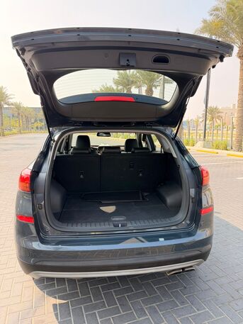 Qatif, Vehicles, Cars & Trucks , SAR 52000,  Hyundai Tucson,  2019,  Automatic,  165000 KM,  Tucson Diesel 2.0L  Model 175,000 Km Smart Entry Keyless Entry Push-button Start Apple