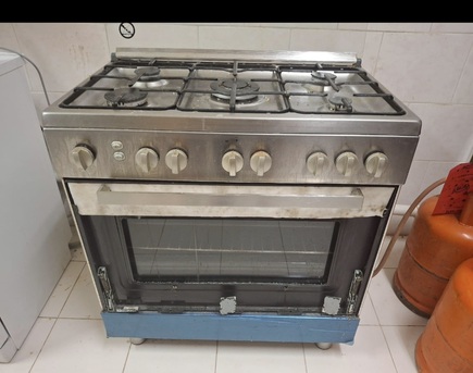 Riyadh, Appliances, SAR 700,  Water Heater And Stove