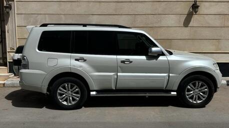 Jeddah, Vehicles, Cars & Trucks , SAR 43000,  Mitsubishi Pajero 3.8,  2016,  Automatic,  240 KM,  GLS  3.8-V6