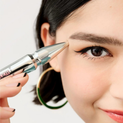 New York, Beautician, Eyebrow Wax And Tint Fort Colins Defined Beautiful Brows