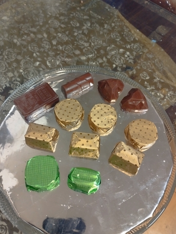 Mushrefah, Job Seekers, Chocolate Maker Or Driver For Company