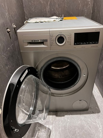 Al Malaz, Furniture, SAR 1400,  Bosch Washing Machine - Series 4 9kg