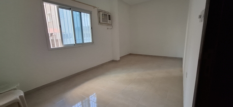 Salmaniya, Apartments, Flats, Houses & Villas, BHD 200/month,  1 BR,  1 Bedroom Semi Furnished Flat For Rent With Ewa