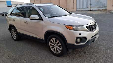 Al Rehab, Vehicles, Cars & Trucks , SAR 26000,  Kia Sorento 3.5 AWD - Cream Color,  2010,  Automatic,  262 KM,