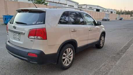 Al Rehab, Vehicles, Cars & Trucks , SAR 26000,  Kia Sorento 3.5 AWD - Cream Color,  2010,  Automatic,  262 KM,