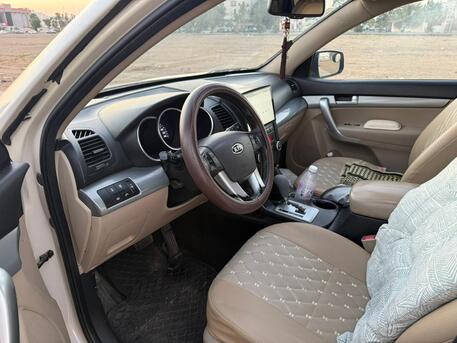 Al Rehab, Vehicles, Cars & Trucks , SAR 26000,  Kia Sorento 3.5 AWD - Cream Color,  2010,  Automatic,  262 KM,