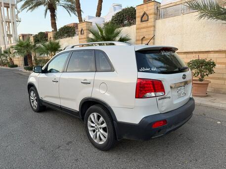 Al Rehab, Vehicles, Cars & Trucks , SAR 26000,  Kia Sorento 3.5 AWD - Cream Color,  2010,  Automatic,  262 KM,
