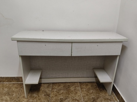 Al Maathar, Furniture, SAR 50,  Dressing Table / Study Desk For Sale &ndash; Good Condition