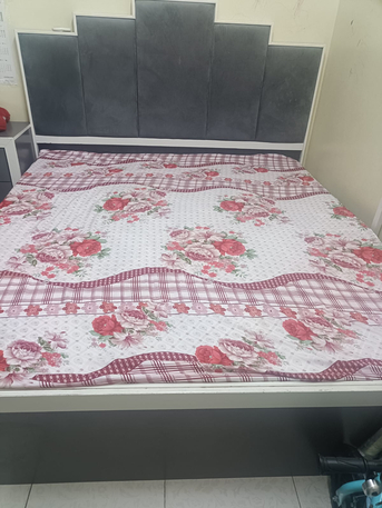 Dammam, Furniture, SAR 1200,  Excellect Bed And Dreasing Table