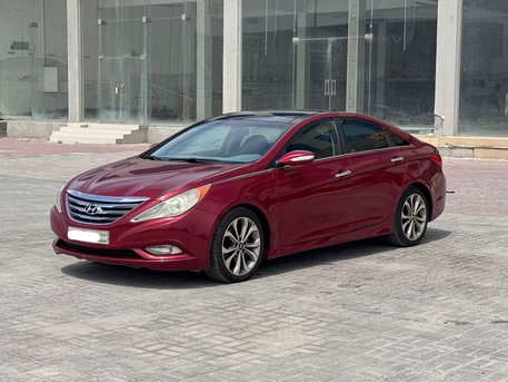 Manama, Vehicles, Cars & Trucks , BHD 1750,  Hyundai Sonata,  2014,  Automatic,  166200 KM,    (Red)