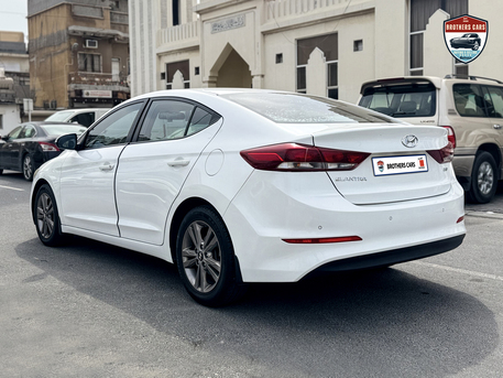 Manama, Vehicles, Cars & Trucks , BHD 3200,  Hyundai Elantra,  2017,  Automatic,  168700 KM,