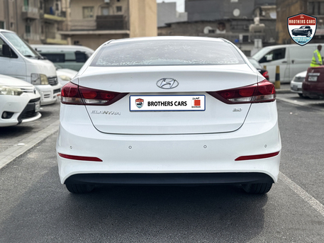 Manama, Vehicles, Cars & Trucks , BHD 3200,  Hyundai Elantra,  2017,  Automatic,  168700 KM,