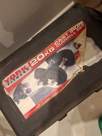 Al Shemaysi, Sporting Goods, SAR 150,  20KG Cast Iron Dumbbell Set