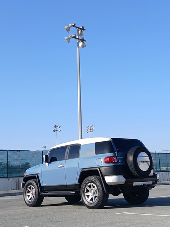 Zinj, Vehicles, Cars & Trucks , BHD 7800,  Toyota FJ Cruiser,  2015,  Automatic,  153000 KM,    4X4 CAR FOR SALE