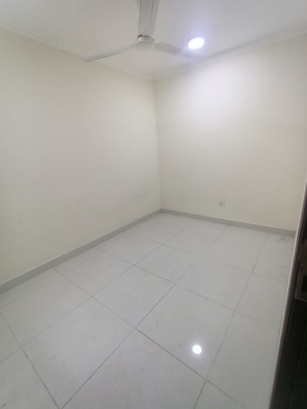 Gudaibiya, Apartments, Flats, Houses & Villas, BHD 150/month,  1 BR,  1 BHK Spacious Flat For Rent In Gudaibiya With Electricity**35529070