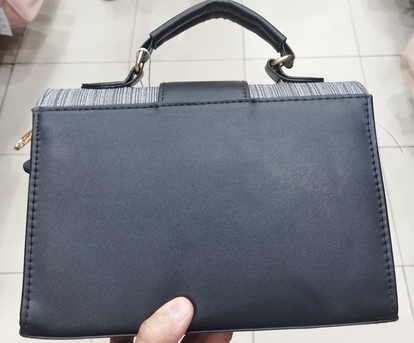 Jubail, Purses & Wallets, SAR 70,  Ladies Bag