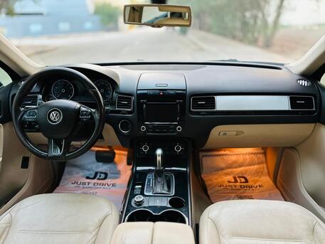 Manama, Vehicles, Cars & Trucks , BHD 3500,  Volkswagen Touareg,  2015,  Automatic,  189000 KM,    MODEL SINGLE OWNER USED SUV CALL OR WHATSAPP ON 35400768 ,34355768