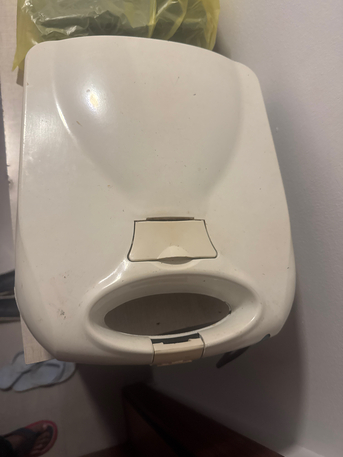 Juffair, Household Items, BHD 5,  Kenwood Bread Toaster