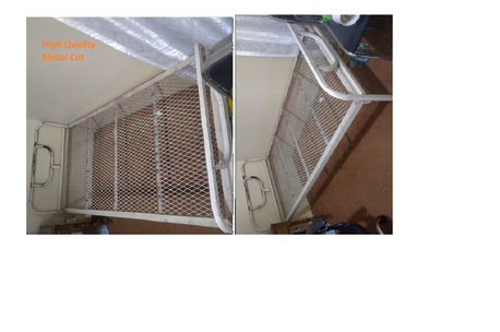 Jubail, Appliances, HOUSEHOLD ITEMS SAMSUNG LCD TV SERIES 4 & METAL COT