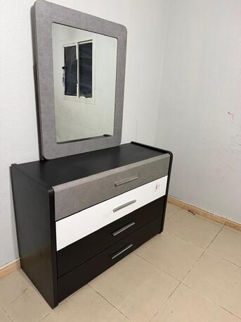 Jeddah, Household Items, SAR 100,  Urgent Sale Bed Set And Sofa Set Gas Stove, Must Go Today
