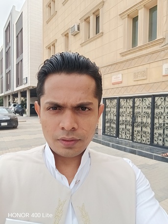 Riyadh, Job Seekers, Waiter
