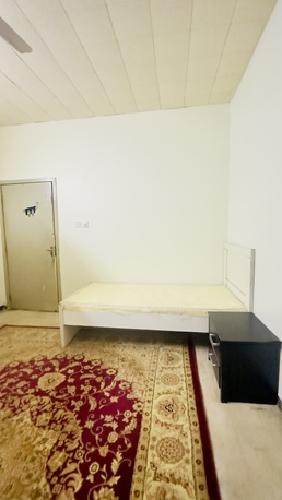 Adliya, Bedspace For Rent, BHD 40/month,  Bedspace Available With Electricity Included For Bachelor Only.